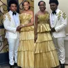 Weiße afrikanische Herrenanzug Schalgelteur Hochzeit Tuxedos Gold Appliked Zwei Teile Bräutigam tragen einen Knopf Prom Abend Blazer mit Jacken und Hosen