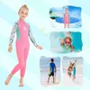 Costume de plongée en combinaison de combinaison de filles 2,5 mm de maillot de bain en néoprène à manches longues surfer de méduses de maillot de bain pour eau froide 240411