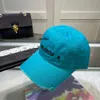 Правильная версия Paris New Passed Belenciaga Denim Baseball Hat Mens и женские корейские модные буквы Вышивка универсальная утиная шляпа