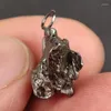 Estatuetas decorativas 2.8g argentina campo del cielo meteorito pingente de ferro roug roug natural amostra