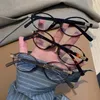 Óculos de sol Y2K Girls Vintage Oval Moldes Glasses Mulheres inseadas Marca de tendência de óculos legais Leia o computador anti -azul óculos leves óculos de óculos