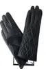 2023 Womens leather gloves Designer sheepskin fur integrated cycling warm fingertip gloves2347379
