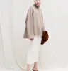 Toteme wollen kasjmiertrui voor vrouwen met een korte voor- en lange rug, hoge nek, losse pasvorm met een basis en een pullover -top voor winterdledinggrootte xs m/l