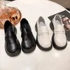 Kleiderschuhe Schwarze Retro Frauen Herbst Mode komfortable Dekoration Dicke Boden Oxford Slaafers Freizeitboot Lolita