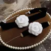 チャームブレスレットCAMELLIA CHOKER NECKLACEブレスレットビンテージファッションジュエリー