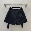 Kvinnors varumärke samma stil shorts 2024 Ny vår sommar mode flare designer lyx kvinnor byxor 0414-10