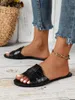 Tofflor lyxiga designer skor kvinnor flip flops rund tå sommar sandaler försäljning platt gummi hem plast strand badrum märke 2024