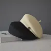 Mode sommar kändis elegant stereotyp fin halm fedoras brev beret kvinnor turism retro casual målare hatt grossist 240401