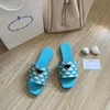 Women Luxurys Slippers Designer Triangle Sandals Flat Slides Summer Fashion Black White Blue Brown Pink Leather Beach Embroidered Dazzle Flip Flops Scuffs 35-42