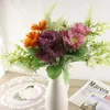 装飾的な花野生chrysanthemumブーケ人工小さなデイジーグリーン植物シルクフラワーウェディングデコレーション