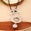 Colliers pendants Collier de couleur argentée exagérée pour femme Retro en cuir rétro Perle de plage Cadeau