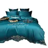 Sängkläder sätter nordiska 60-talets långhäftiga bomullsuppsättning av high-end hemtextiler broderi täcke täcke kudde tröskel täcke omslag