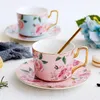 Coppe Saucer Fashion British Ceramic Coffee Cup e Saucer Pattern Porcerana Esoratura del tè Flower Set Household Drinkware