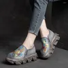 Sapatos casuais 2024 Spring/Autumn Leather feminina Plataforma feminina Round Toe Cores mistas Aumentando mocassins de 6 cm