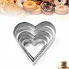 Outils de cuisson 5 pièces à biscuits en forme de coeur Ensemble cadeau de la Saint-Valentin en acier inoxydable de la Saint-Valentin