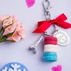 Keychains France Effiel Tower Brands Mujer Macarons de lujo Cake Keychain on Bag Purse Handbag Carms con caja de regalo