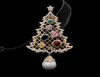 2022 Luxury Designer Pearl Brooch Christmas Tree Pin pour femmes avec des bijoux de mode de zircone cubique Femme Nouvel An Gift8895818