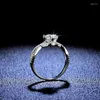 Pierścienie klastra luksusowy PT950 Platinum Propozycja pierścionka prawdziwa wysoka klarowność d Color Diamond Moissanite Wedding Bejdia dla kobiet