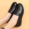 Casual Shoes 2024 Sneakers Women Platform Loafers Solid Ladies Sidan dragkedja sko runt huvudet slip på mor chaussure femme