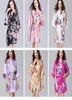 Femmes039s vêtements de nuit Kimono Night Robe Artificiel Satin Wedding Bride Bridesmaid Robes Bathrobe floral Peignoir Femme8439822