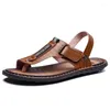 Sandals mode d'été mâle mâle tongs extérieurs sapatos masculinos confortable chaussures décontractées en cuir hommes plage sandalias plus taille 38-48