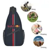 Sac à dos rouge à double bull slinbs crossbody masculine coutume épaule poitrine de poitrine pour faire du vélo de camping-pack