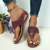 Slippers European et américain 2024 printemps / été creux Pinche polyvalente Toe confortable Lightweight Casual for Women