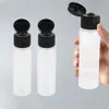 Förvaringsflaskor 30 st tomma plastprovbehållare burkar krukor injektionsflaskor med lock för mjukgörande vatten duschgelemulsion (transparent