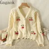 Tricots de tricots Gagaok 2024 Automne Hiver Style Gentle Style tridimensionnel Cardigan tricot en trois dimensions