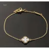 Halsband Vancellef Designer Mini Halsband Van Clover Fashion Design Clover Charm Gold Rostfritt stål smycken Love 69497