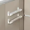 Porta a parete da cucina a parete per la spazzatura montata Porta di plastica Distributore di immondizia Organizzatore di mensole per container.