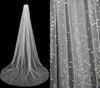 2019 Shining Gorgeous Beads Diamonds One Layer Chapel Train avec peigne Crystal Bridal Veils Accessoires de mariage7100320