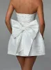 Satin spetstryck ärmlös båge utsmyckad kort klänning elegant rygglös av axel kvinnliga miniklänningar bankettparty vestidos 240412