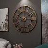 Horloges murales horloge grand métal décoratif européen pour la maison de la chambre à coucher de salon (soleil d'embryon doré