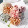 Flores decorativas 6pcs Artificial Small Snow Lotus Bouquet Festival Festival Festival Simulado Flor Home Arrangement Diy Christmas