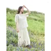 Blouses pour femmes Inman Women Blouse 2024 Summer Puff Sleeve Round Nou Loose Lot Exquisely Hollowed Out Branch broderie APPRICOT TOPS