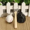 Keychains Faux Leather Baseball Keychain Mini Size Glove Glove Set pour les fans de sport Modèle en bois exquis