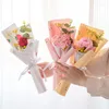 Fleurs décoratives faites à la main faux floraux cadeaux de la fête de la mère