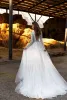 2024 Böhmen Bröllopsklänningar Långa ärmar Lace Appliques Bridal Glows Custom Made Sexy Backless Sweep Train A Line Wedding Dress