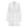 Robes décontractées 2024 Femmes Summer Style Flare Sleeve White Robe Long Sexy V-Cold Boho Vestidos Vêtements