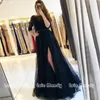 Robes de fête incroyables robe de bal en dentelle noire avec manches longues scoop cou un soir de ligne plus taille de soirée