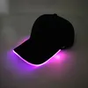 Fashion clignotant Baseball Cap ajusté LED LED HIP-HOP LUMINENT HAT KTY BAR BAR SPORTIF ÉVÉNEMENT AMUS