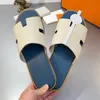 Designer Summer Sandals Luxury Oran Sandals Slipper Män Slide Flat Flip Flops Crocodile Slipper Mens Beach Sandaler Leather Slippers With Logo