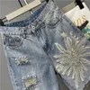 2024 Summer Denim Shorts Women Tassel paljettpärlmode rippade jeans shorts hög midja knälängd byxor kvinnlig 240412