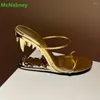 Slippers Wolf Tooth Design странный каблук для женщин -женщин 2024 больше цветов Сексуальная взлетно -посадочная полоса Твердая неглубокая мода вне летних туфель