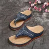 Tofflor kvinnor sommarskor kvinna mode strass kil sandaler plattform strand flip flops socofy zapatos mujer