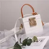 Lederen echte damestas voor lente 2024 vierkant ontwerp modieuze draagbare crossbody box trend