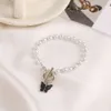 Japanse en Koreaanse super onsterfelijke hanger vrouwelijke Instagram populaire veelzijdige Pearl Simple Butterfly Student Bracelet Sieraden HZS2013