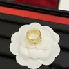 Klassieke stijl bandringen ring titanium staal dames letters v -letters v gouden zilveren ontwerper luxe cadeau bruiloft sieraden niet vervagen