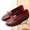 Casual Shoes Soft Ballet Lightweight Women Flat Bottom Ladies Loafers Slip On Hollow Zapatos Para Mujeres